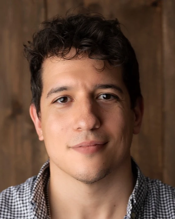 Fernando Vazquez, LCSW — Licensed Clinical Social Worker specializing in immigration psychological evaluations